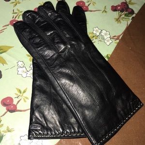 COACH GLOVES 🧤